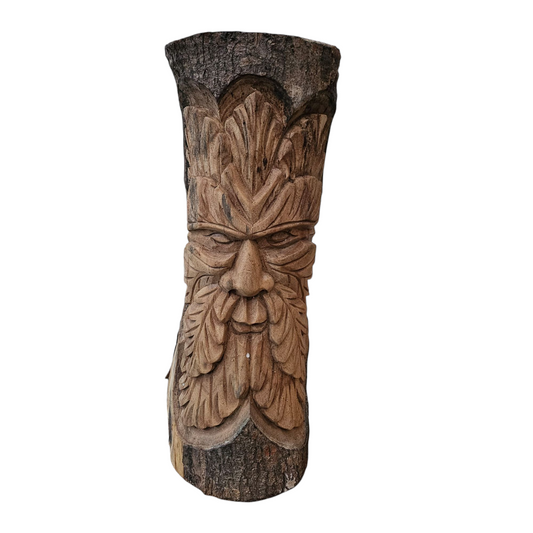 handgemaakt boswezen uit boomstam