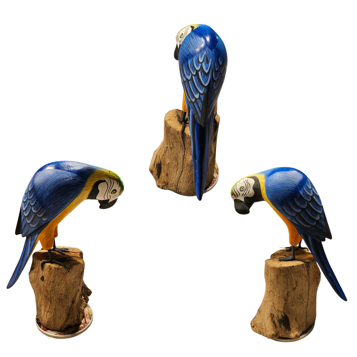 handgemaakte houten papegaai op stam (ara) blauw