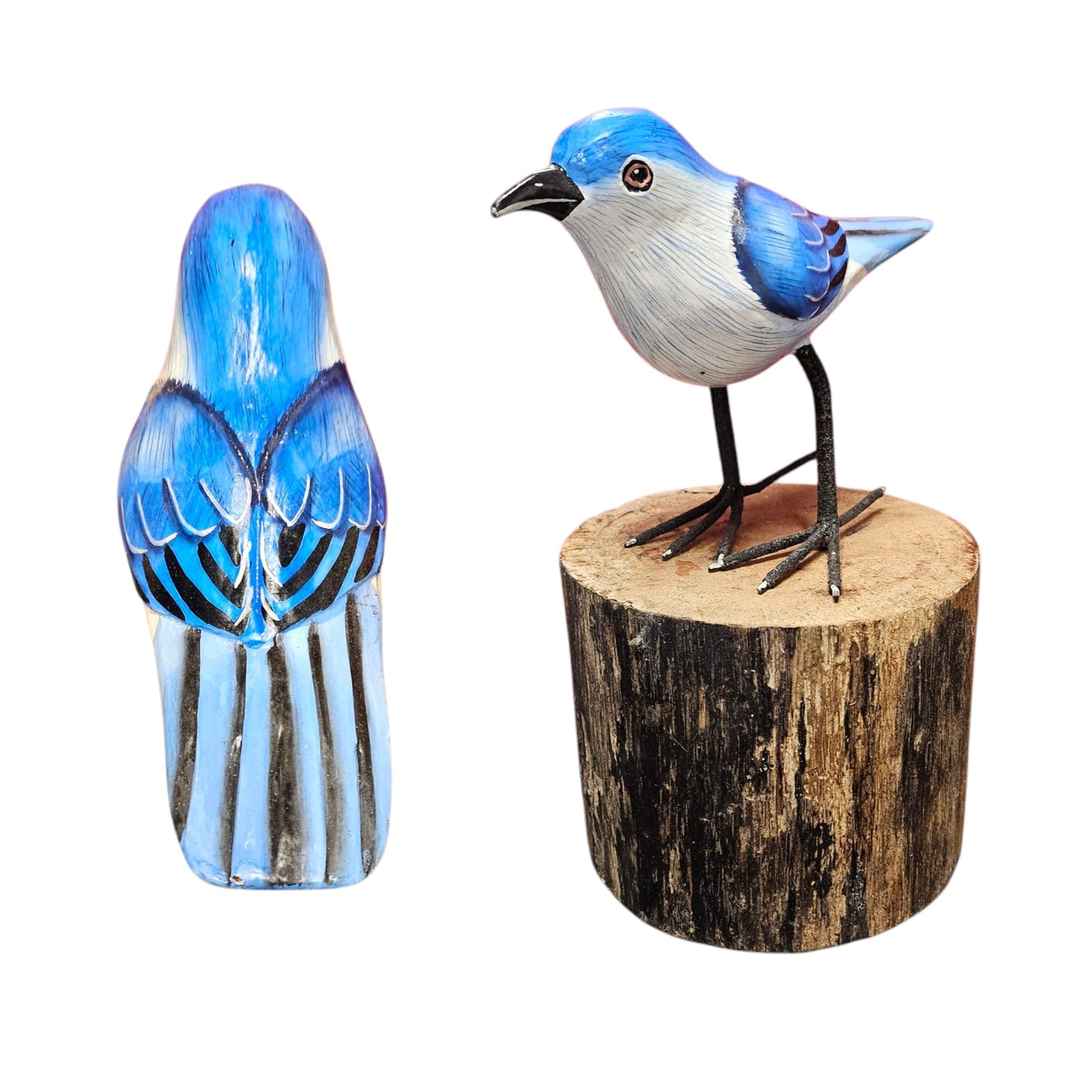 handgemaakte houten vogel op stam